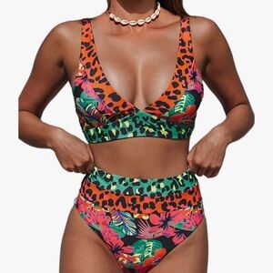 Vibrant Jungle Print Bikini Set